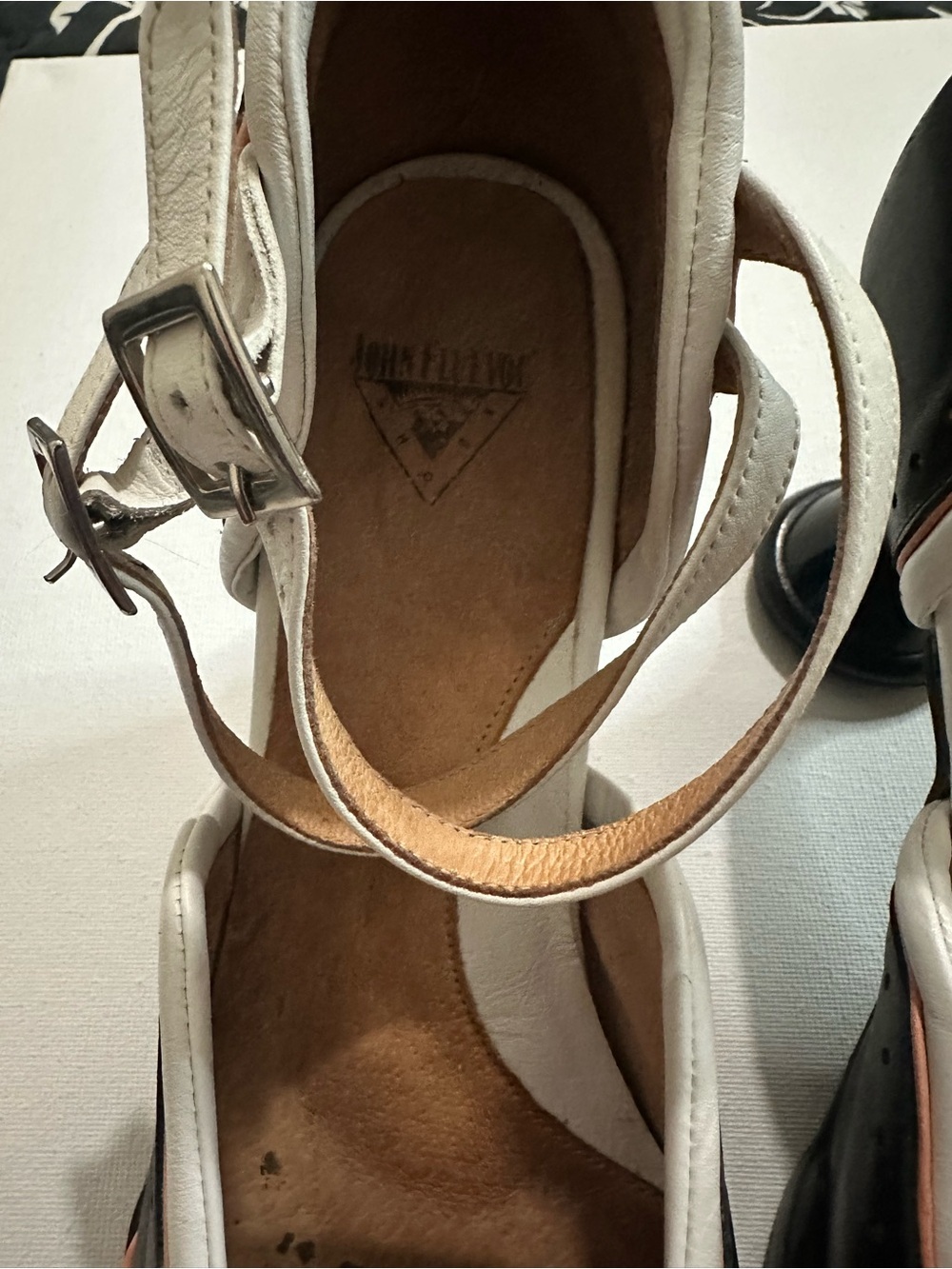 John Fluevog Mini Qtee Double Ankle-Strap Pumps Black, White Peach Trim Heels 10 - Picture 9 of 14
